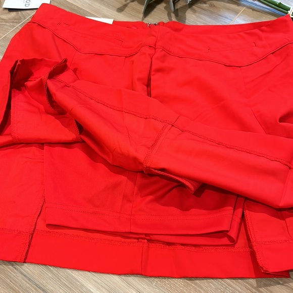 NWT IZOD Golf Skirt/Skort - Picture 2 of 7